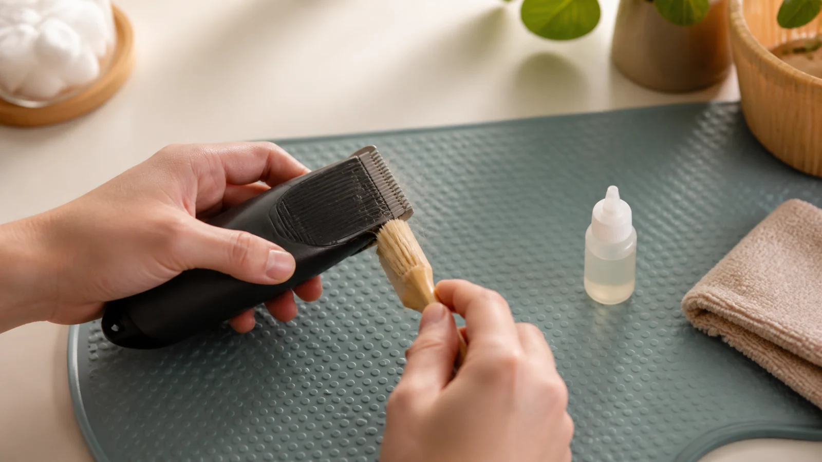 How to Clean and Oil Dog Clippers Safely